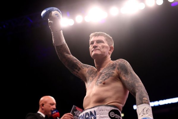 Legendarul boxer Ricky Hatton a fost găsit mort în casa lui din Manchester, la 46 de ani