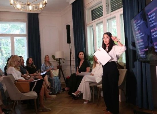 Psiholog: Copiii României trăiesc într-o cultură a hiperstimulării și a dependențelor