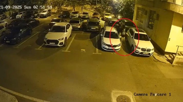 Aveți grijă la mașini! Acest bărbat verifică portierele în parcările din zona cartierului Primăverii. Video 