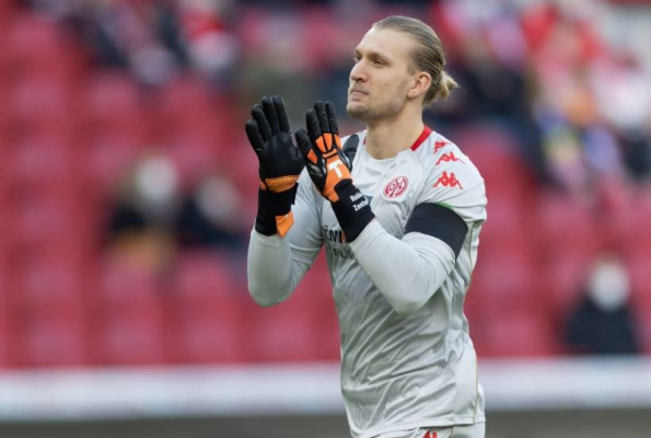 Fotbal: Portarul echipei Mainz, suspendat două meciuri după eliminarea din partida cu Dortmund