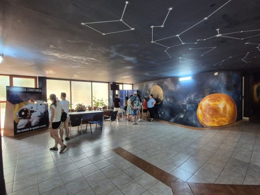 Delfinariu: Planetariu - o fereastră deschisă permanent spre cer