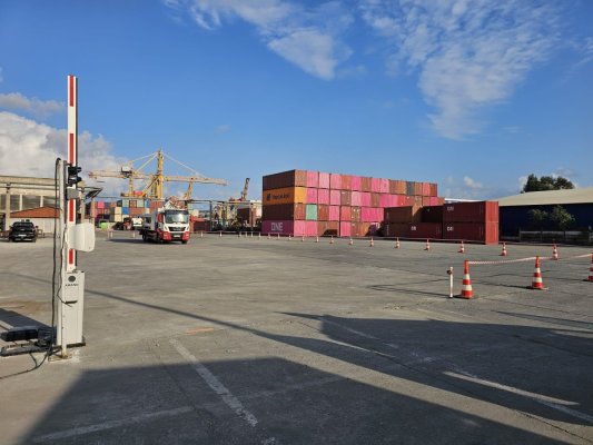 Biroul Vamal de Frontieră Constanța a pus în funcțiune primul sistem modern de scanare cu raze X pentru camioane și containere