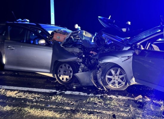 Accident rutier cu 9 victime, dintre care 3 minori, în zona Popasului Tașaul