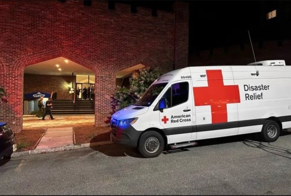 Ordin de adăpostire în SUA: Mai multe persoane au fost împușcate într-un club din statul New Hampshire