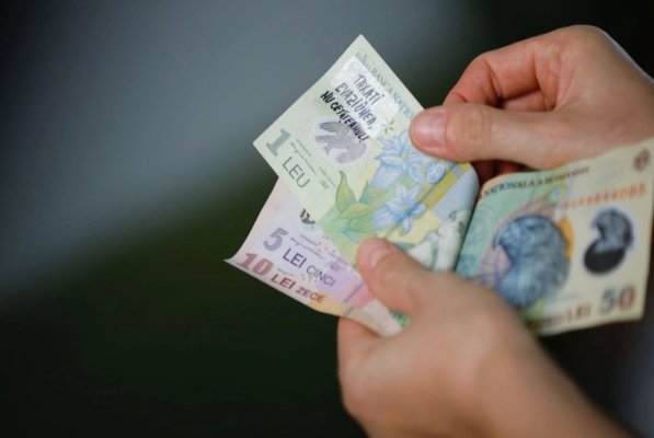 Crește numărul românilor care nu-și mai pot achita ratele. Șocul major este așteptat în octombrie, când IRCC va atinge un nivel record