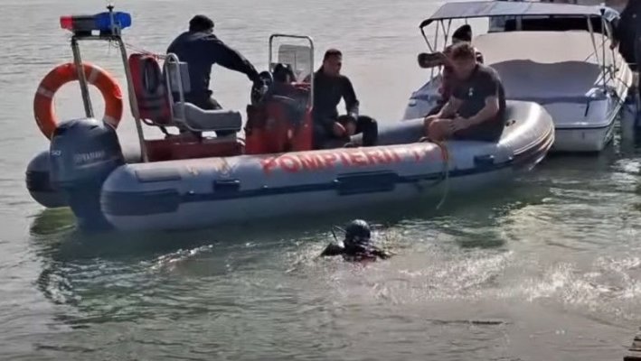 O maşină a căzut în Dunăre, la Brăila, cu tot cu barca pe care o tracta  