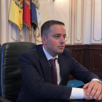 Mașini de lux, vile și sinecuri...averile șefilor Agenției Domeniilor Statului 