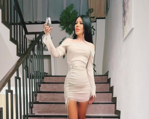 Laura Cocor vrea bani de la afaceristul care a denunțat-o la DNA