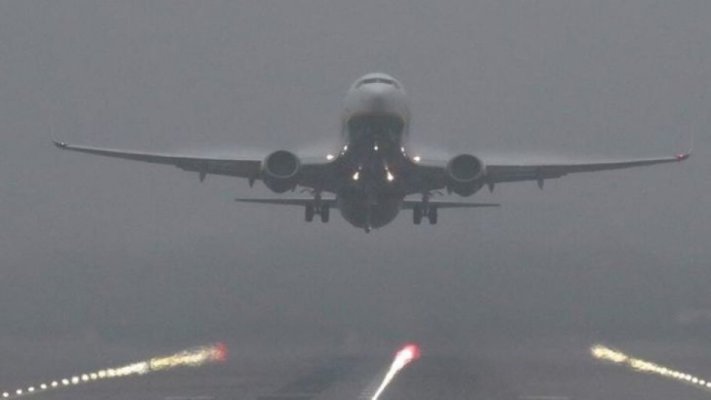 Incident la aeroportul din Cluj: avion cu sute de pasageri, ținut în aer din cauza unui controlor de trafic 