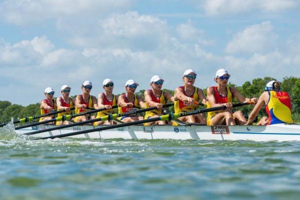 Medalie de argint pentru echipajul de 8+1 feminin la CM de Canotaj
