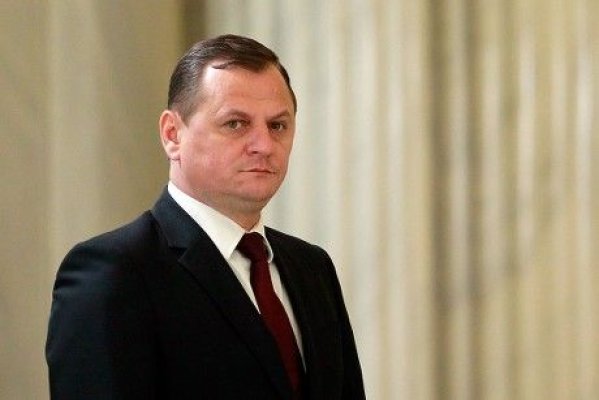 Fostul șef al SIE, candidat surpriză la șefia PSD. Ce șanse are Gabriel Vlase