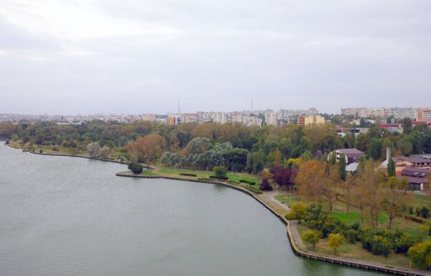 Primăria Constanța reabilitează malurile lacului Tăbăcăriei