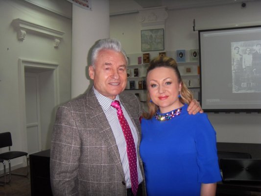 Dr. Leahu vrea să își cumpere terenul din fața casei de pe bdul. Mamaia