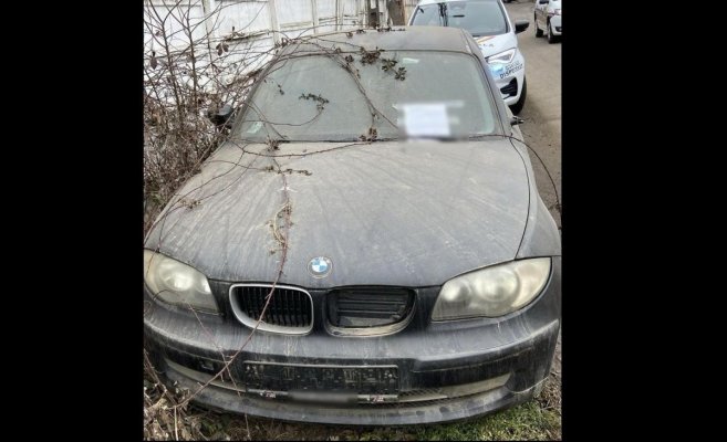 56 de vehicule abandonate, ridicate de pe străzile Constanței