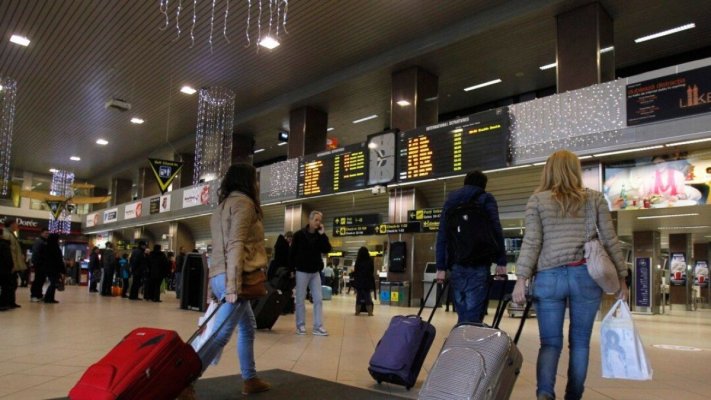 Alertă la Aeroportul Otopeni - Zeci de pasageri s-au luat la bătaie într-un avion care venea din Israel