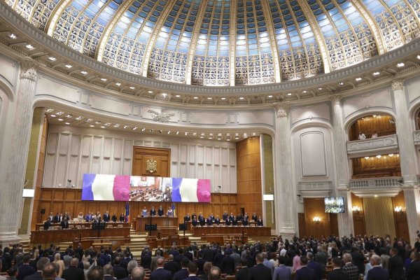 Guvernul lui Bolojan a devenit unic în istoria României: și-a asumat răspunderea de 5 ori într-o ședință 