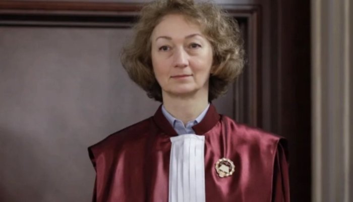 Legea dă legitimitate puterii, nu invers - Mesajul tranșant al șefei CCR la deschiderea anului universitar