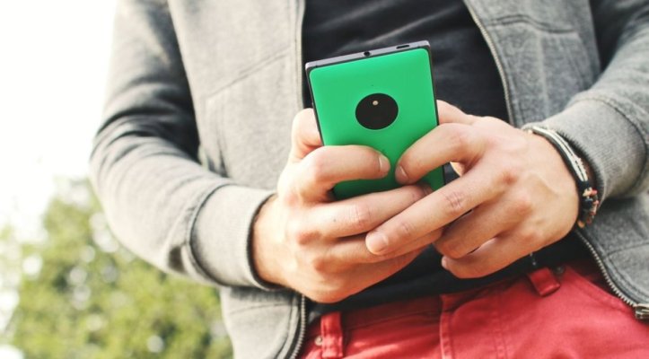 Două săptămâni fără internet pe telefon pot reduce declinul cognitiv