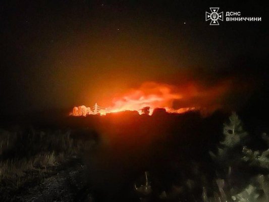 Un atac cu drone ruseşti a provocat incendii şi pagube la „infrastructura critică” din regiunea Viniţia