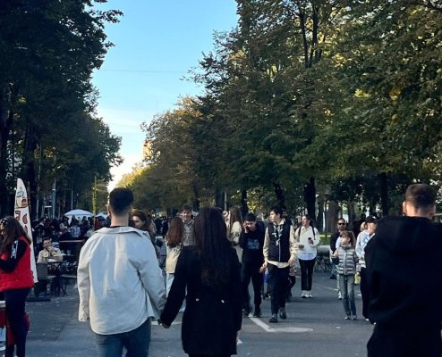 Toamna vine cu plimbări, zâmbete și voie bună pe Bulevardul Tomis!