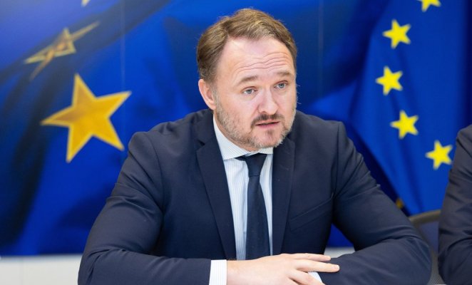 Comisarul european pentru energie vine la București: întâlniri cu premierul și discuții despre prețul la energie