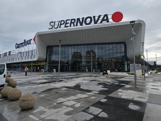 O persoană a fost găsită decedată într-o toaletă a supermarketului Supernova din Constanța Video