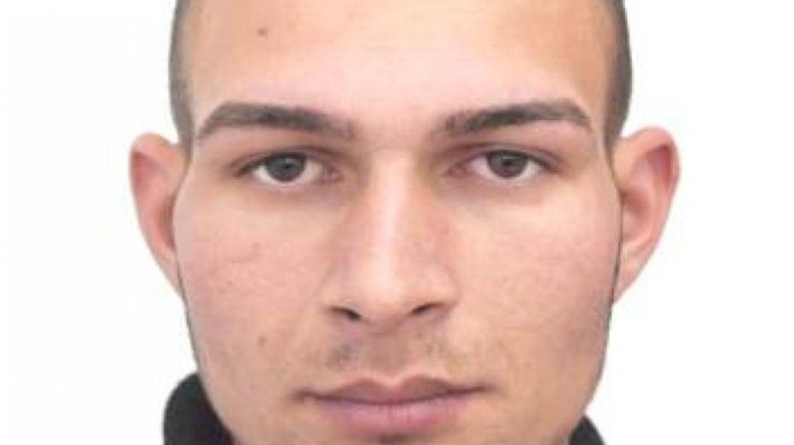 Alertă! Un deținut periculos, care era reținut pentru jaf armat, a fugit de sub escorta poliției