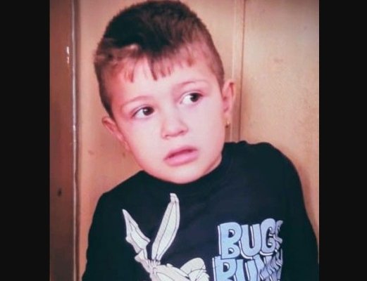 Un copil de 3 ani din Chirnogeni, dat dispărut, a fost găsit de polițiști, la 3 km de locuință