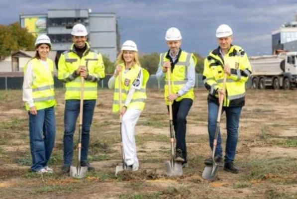 Nadia Comăneci este prezentă la startul construcției sălii din Otopeni care îi va purta numele