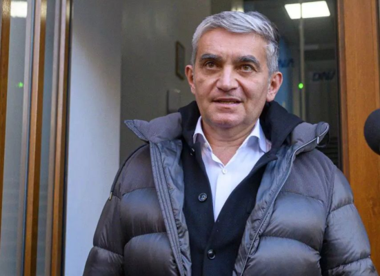 Primarul staţiunii Sinaia, Vlad Oprea, scapă de arestul la domiciliu