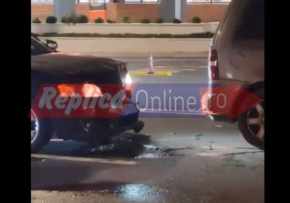 Coliziune între două autoturisme, pe bulevardul Alexandru Lăpușneanu. Video