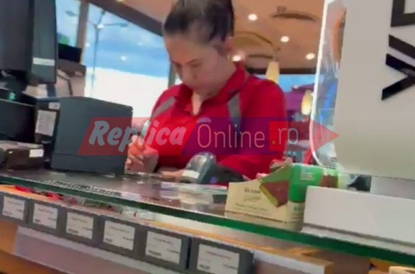 O angajată a benzinăriei OMV Pescărie ignoră clienții ca să stea... pe TikTok! Video  
