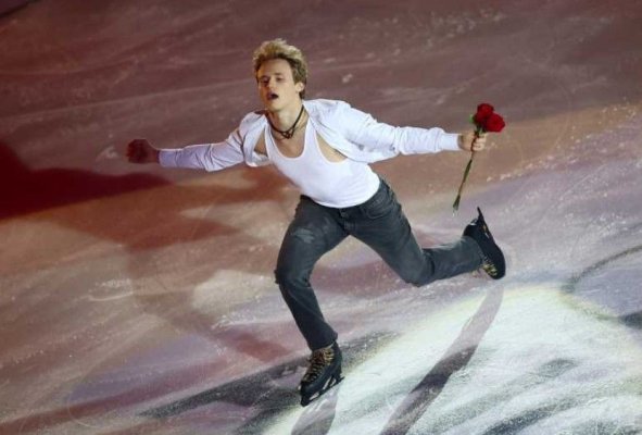 Patinaj artistic: Americanul Malinin, învingător în Grand Prix-ul Franței