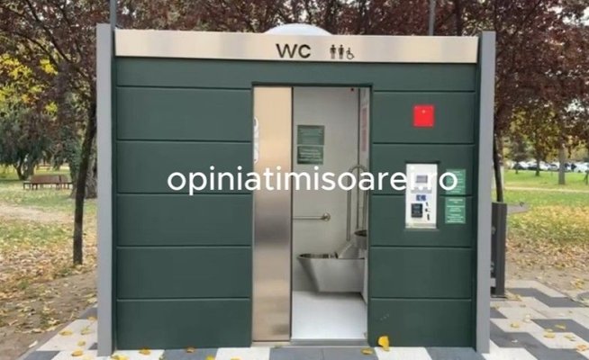 O toaletă cu AI, cumpărată de Dominic Fritz cu 100.000 de euro, se deschise singură, din greșeală. Video