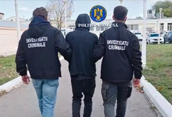 Un bărbat, de 66 de ani, a fost reținut pentru mai multe furturi, printre care și o pubelă de gunoi, la Constanța! Video