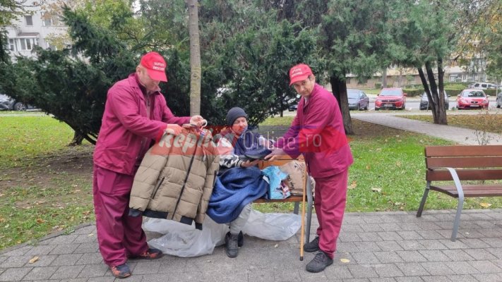 Un bărbat de 51 de ani, fără acte și fără familie, doarme de mai multe luni pe o bancă în parcul din Tomis 2! Video