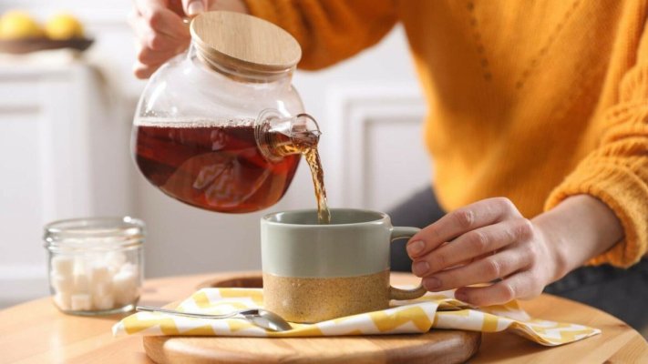 Ceaiul poate fi benefic pentru sănătate, dar efectele depind de modul în care este consumat