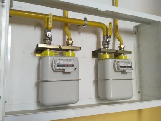 Miros de gaz într-un bloc din Zalău. 27 de locatari au fost evacuaţi. O persoană a fost transportată la spital