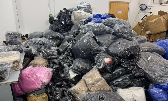 Produse contrafăcute de peste 1,5 milioane de lei, depistate de polițiștii de frontieră giurgiuveni 