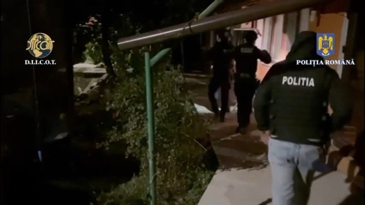 Rețea uriașă de trafic de persoane destructurată: descinderi în forță la București, Giurgiu și Ilfov