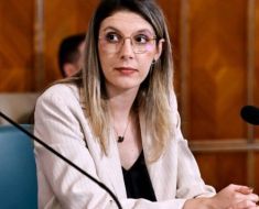 Ar susține USR un alt premier în locul lui Bolojan? Ce spune Diana Buzoianu