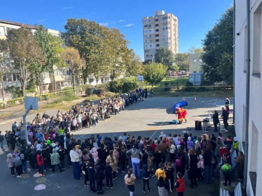 Exercițiu de simulare a unui cutremur la Școala Gimnazială nr. 3 „Ciprian Porumbescu” Constanța
