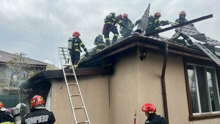 Incendiu în Ilfov. O persoană a fost găsită decedată, iar alte 34 au fost evacuate dintr-un cămin de bătrâni