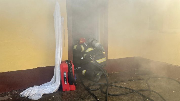Incendiu la o locuință din municipiul Tulcea! Video