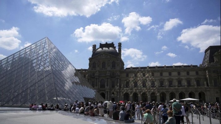 Jaf la muzeul Luvru din Paris! Cum au dat hoții lovitura