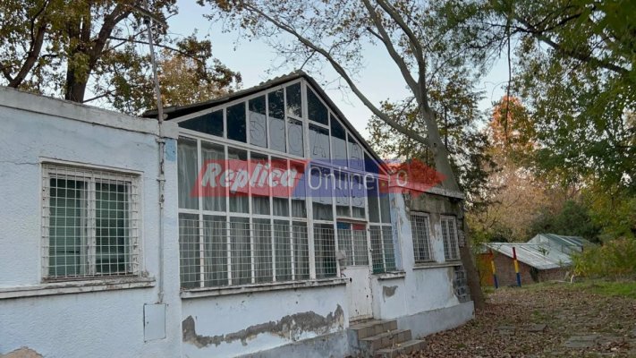 La Palatul Copiilor din Constanța, sportul renaște într-o parte a curții, dar moare în partea cealaltă