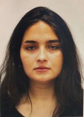 Ați văzut-o? O tânără de 19 ani din Baia este de negăsit!
