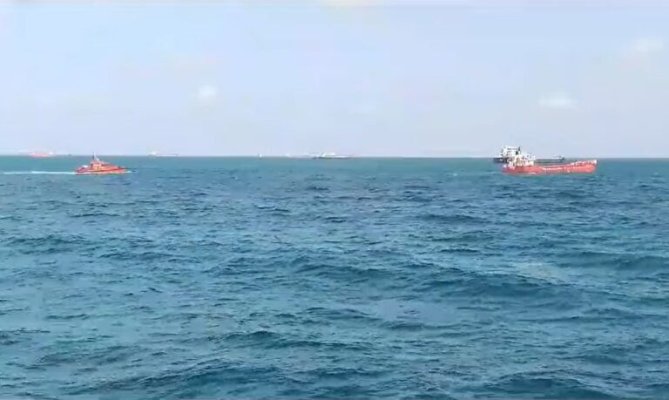 Echipajul unui vas naufragiat în Marea Neagră, salvat de autoritățile bulgare, în cooperare cu nave din Turcia și România