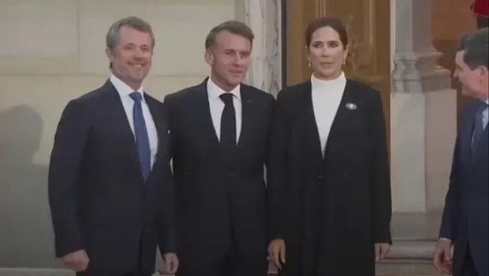 O nouă stângăcie din partea lui Nicușor Dan, de față cu Emmanuel Macron la Copenhaga