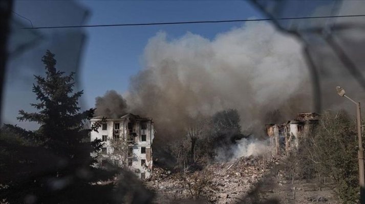 Un atac cu drone ucrainene a provoacat un incendiu la o rafinărie de gaz din Rusia